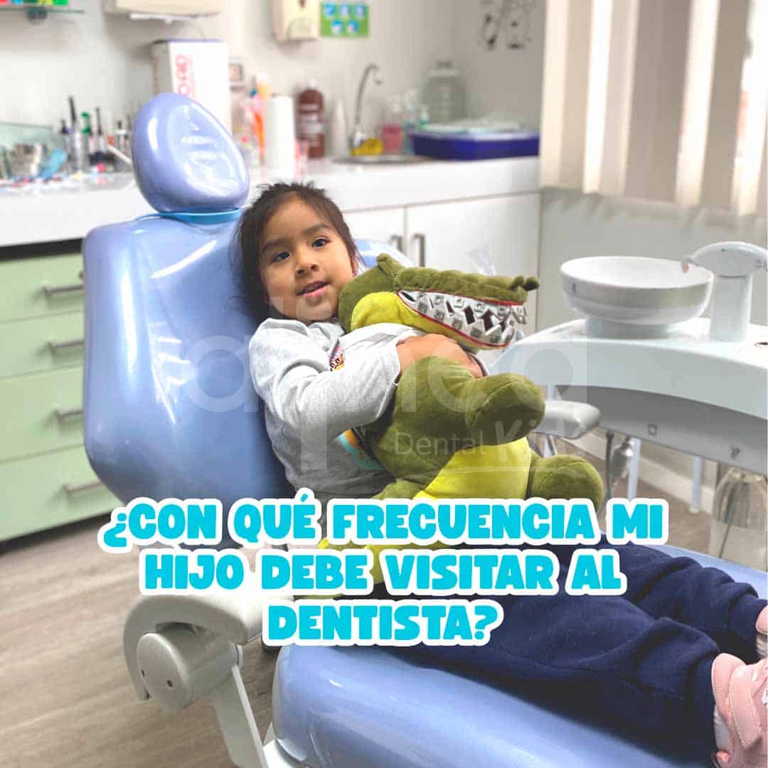 ¿Con qué frecuencia mi hijo debe visitar al dentista_